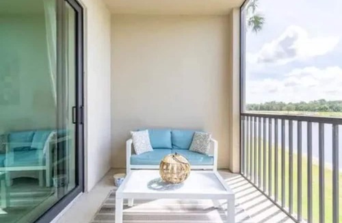 Lakewood Ranch Condo | Luxury Condo in Upscale Lakewood National Golf Community Experience the Best
