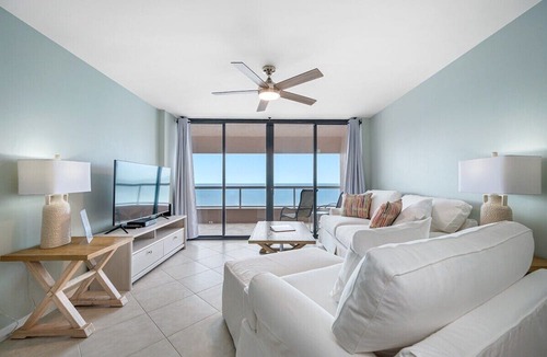 Sand Key Condo | 🩱CBC 1-15C – Pool, hot tub, beach front, gym, pickleball!