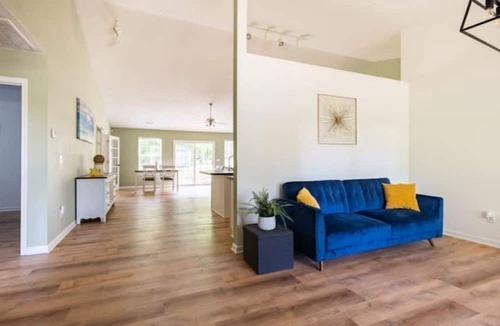 Duncan House | Location, Convenience, Comfort! Spacious home in a quite neighborhood, near GSP
