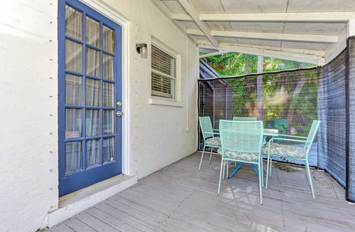 Bay Isle House | SIESTA KEY POOL HOME! PERFECT FOR FAMILIES-SLEEPS 10! PET FRIENDLY!