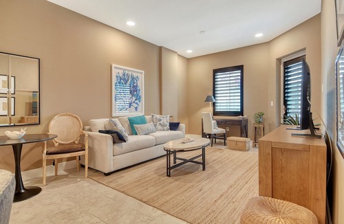 Laurel Park Condo | Chic 1BR Heart of Downtown City Views & Private Balcony!