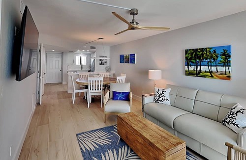 Mid Island Condo | Seaside 405 | Gulf-Front Condo, Renovated, Stunning Views + Beach Access!