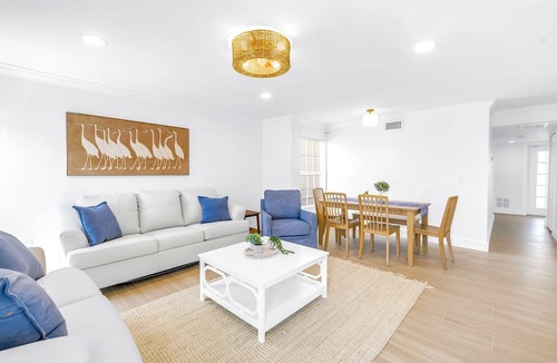 Siesta Key Village Apartment | NEW LISTING! The Village Breeze II - White-sand, Pool, Beaches, Daiquiris, Seafood!
