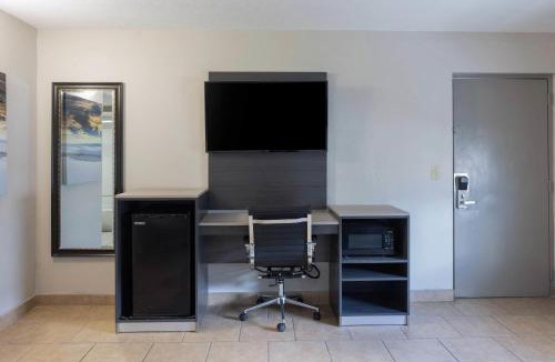 South Venice Hotel | Travelodge by Wyndham Venice