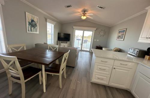 Fort Myers Beach Resort | Lakefront Paradise, Fort Myers Beach, Sanibel, Pickleball, 2 Pools, Fitness Center, & More!