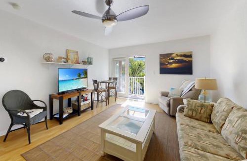 Pass-a-Grille Historic District House | 8 - Beach Club At Pass-A-Grille