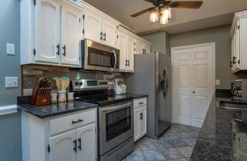 Brevard House | Peace of Heaven in Connestee · Peace of Heaven in Connestee Fall