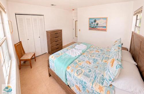 Englewood South Apartment | Crystal Bay Stays a stylish 2BR 2BA coastal getaway to 7 min to drive to Beach