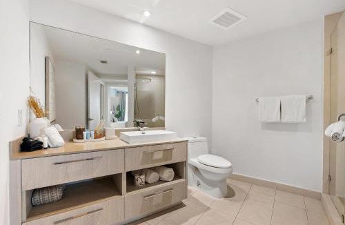 Hollywood South Central Beach House | Cosy 1 Bedroom Breathtaking Ocean Views at LYFE Resort