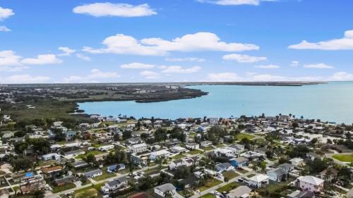 Memphis Apartment | Gulf Coast Base Near AMI Heated Pool Cinema 4BD