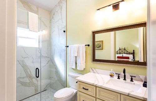 Naples Park House | Imola Vacation Rental - Remodeled Pool Home Minutes from Vanderbilt Beach! Family-Friendly Retreat with 4 BR 4 BA and Private Screened Pool!