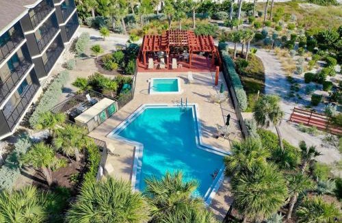 Sanibel House | Pine Cove #304