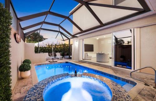 Naples Park House | 3 Minutes To Beach, Dining, & Nightlife, 4 Bedroom, 4 Bathroom, Equipped With Pool & Spa Lux Family Home Sleeps 10