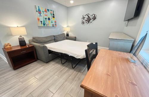 Bonita Shores Apartment | Blue Crab Dock On Gulf Canal Front Close 2 Beach Restaurants