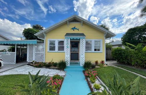 Pass-a-Grille House | Seahorse Bungalow