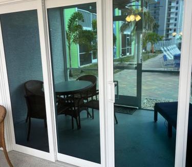 South Island Apartment | Tropical Sands Resort