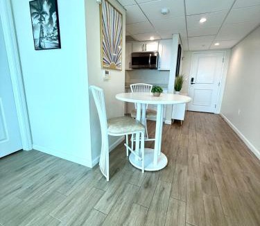 Fort Myers River District Apartment | City of Palms Retreat - Downtown - Pool - City - View