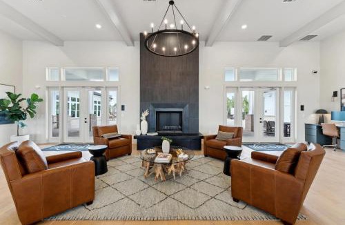 Fort Myers Apartment | Landing Incredible 1BD Clubhouse Gym