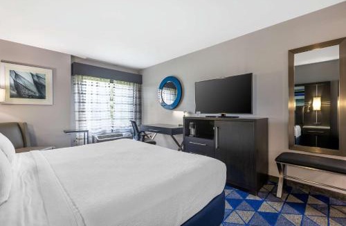Valley Falls Hotel | Best Western Plus Spartanburg
