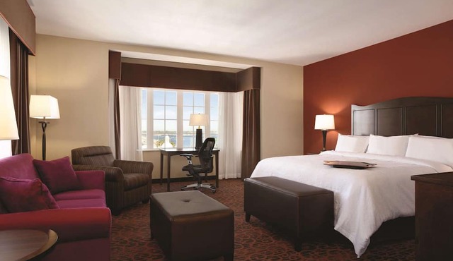 Hampton Inn & Suites Bradenton Downtown Historic District