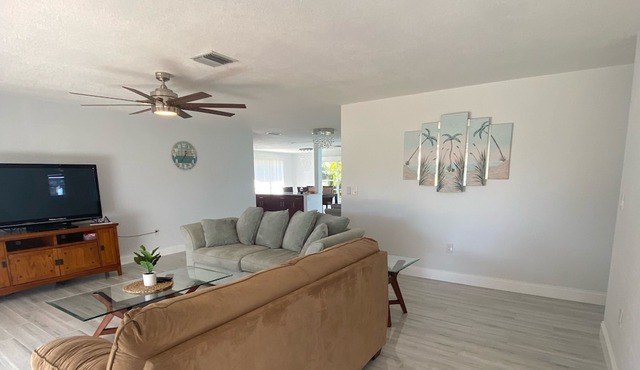 Spacious Ocean Cove House On the Golf Course *HEATED POOL*