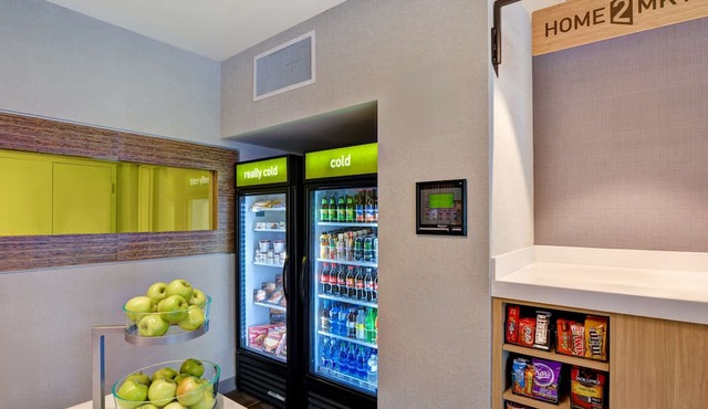 Home2 Suites Naples I-75 Pine Ridge Road, FL