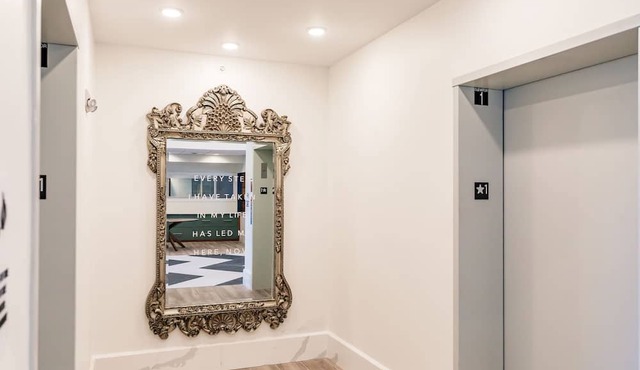 Kompose Boutique Hotel