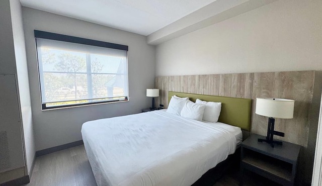 Country Inn & Suites by Radisson, Port Charlotte, FL