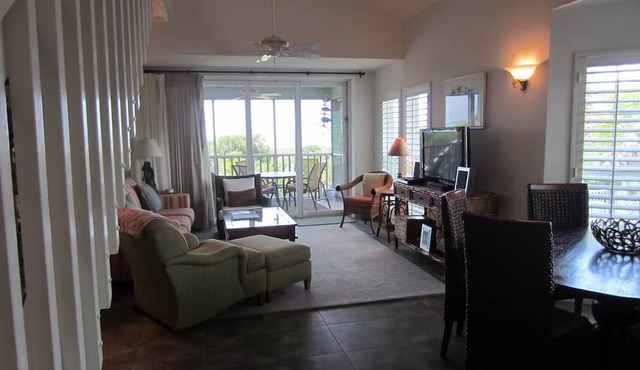 Palm Island 3 Bedroom Superior Villa by RedAwning