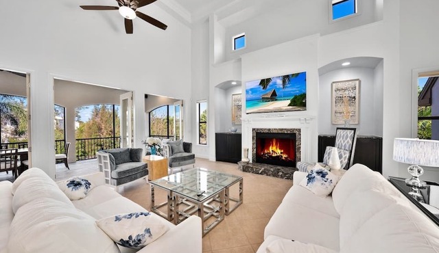 Dockside Dream at Ding Darling: Pool Home w Dock!