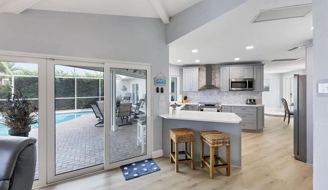 🥇 Terrific 3bd villa with pool and spa (CH1024)