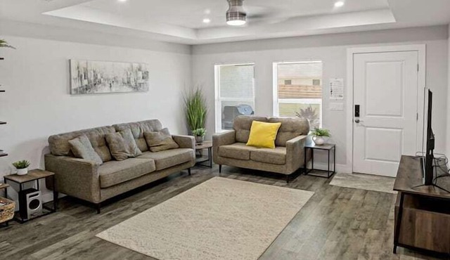 3 Bedroom 724700 by Houzlet