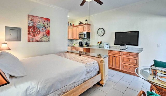 Naples Studio Near Everglades w/Marina!