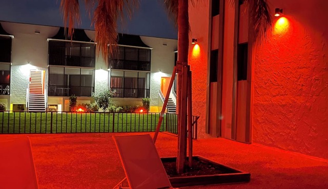 Friendly condo on the beach