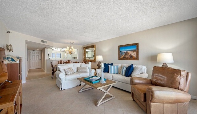 Lighthouse Towers 602 - 2Bed/2Bath Beachfront Condo with Pool in Clearwater Beach