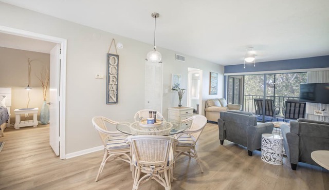 Summer FUN-Beautiful Condo-Close to Beach