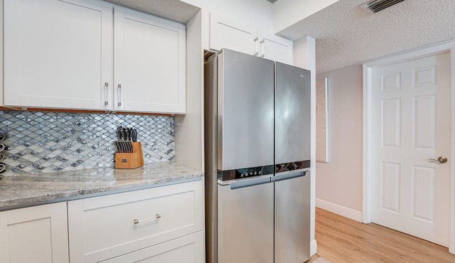 Beachfront Condo w/Pool in Redington Shores