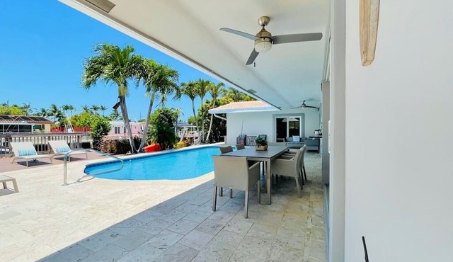On the water-Highly rated Central location, 2 miles to downtown-beach-Kayaks in Fort Lauderdale