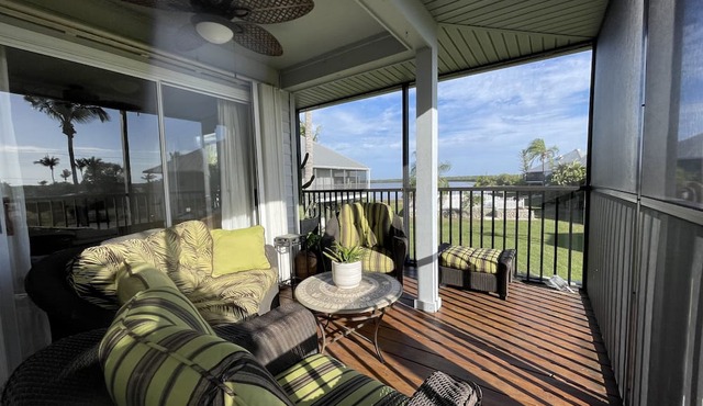 Location, Hidden Gem, Fishing, Paradise, Sunsets, Relax on the Bay 1274 sq ft