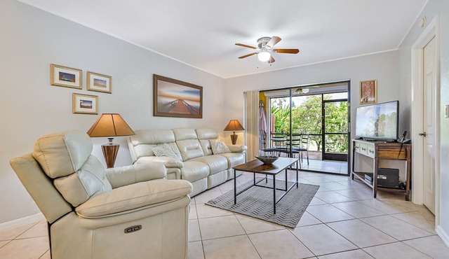First floor unit at The Citadel in Bonita Springs - Close to Bonita Beach!