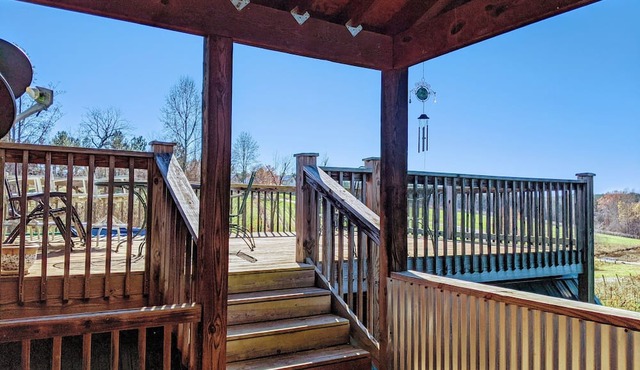 The Loft at Parker-Binns Vineyard in Mill Spring