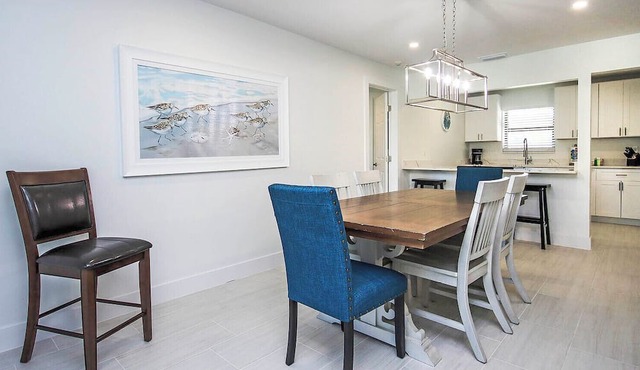 Blind Pass E103 - over 1500 sq ft ~ 8 person occupancy