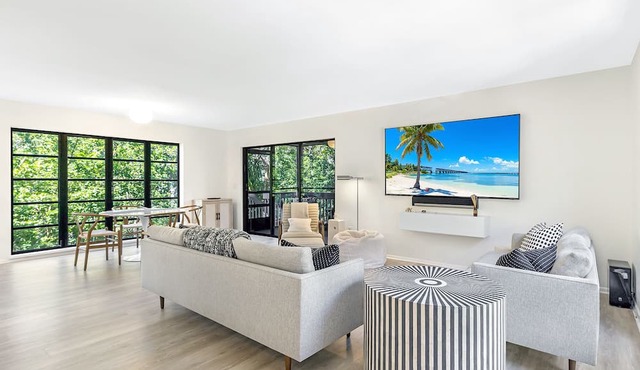 Sunset Captiva 10 - Private home just steps to the beach