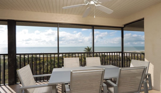Gulf Front, Top Floor, Updated Three Bedroom Condo - Sanddollar C303