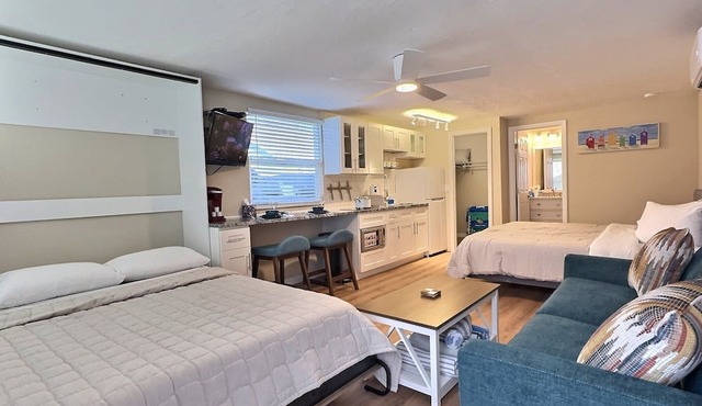 Studio Retreat Across the Street from Beautiful Siesta Key Beach