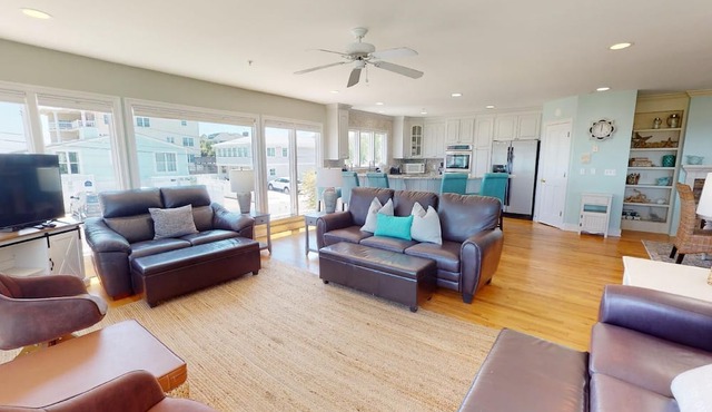 Spacious, Luxe Design, Large Balcony & Incredible Views! in Tybee Island