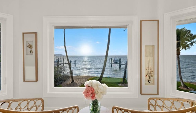 2026 SUMMER REDUCED RATES! WATERFRONT HOME, IN VILLAGE, POOL, HOT TUB, DOCK!