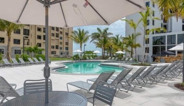 Elegant + Spacious Suite with Gorgeous Gulf Views!