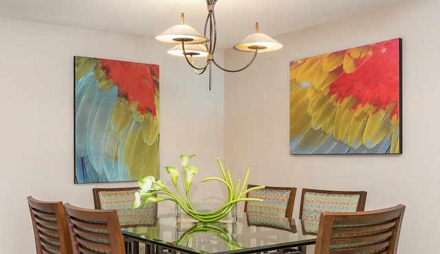 Suite by the Beach with Tennis Court + Pool Access