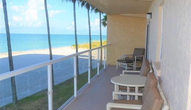 Beachcomber unit 204